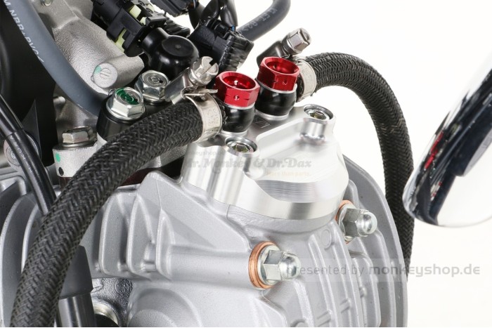 Kitaco Ölkühler Kit 3-reihig silber Montage unten f. Monkey 125 JB03 + MSX 125 GROM JC92