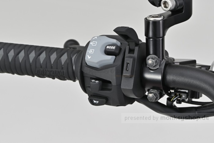 Daytona Stromversorgung USB-C SLIM Aluminium PD3.0 Ladegerät f. Motorrad Lenker