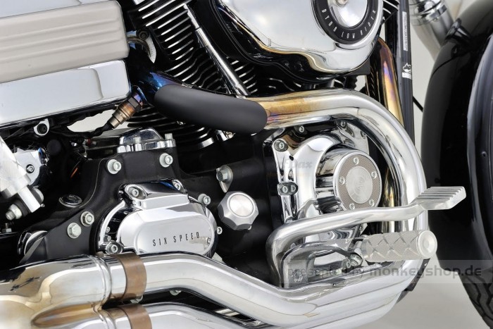 Daytona Hitzeschutzblech Stahl schwarz Bogen außen geschlossen