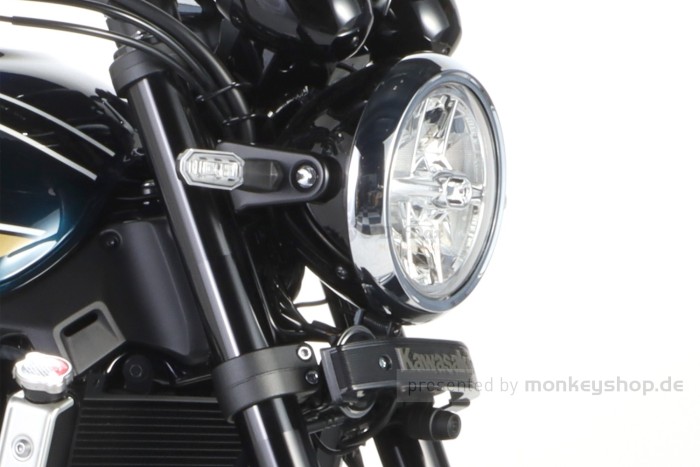 Kitaco Gabel Emblem vorn "KAWASAKI" schwarz f. Z900RS