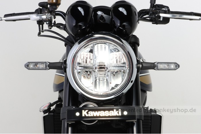 Kitaco Gabel Emblem vorn "KAWASAKI" schwarz f. Z900RS