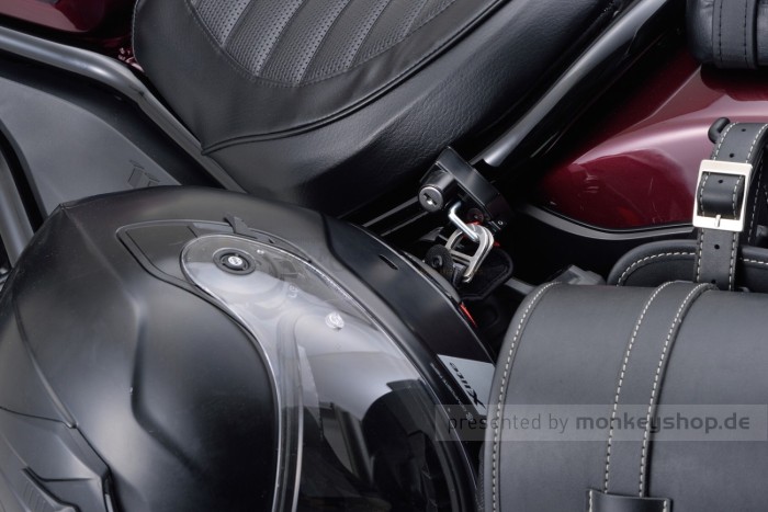 Daytona Helm Halter Schloss abschließbar f. Rebel 1100