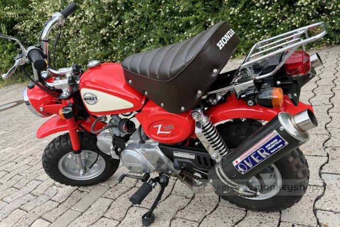 Honda Monkey Z50 rot 108cc + OVER 1in2 Auspuff LEGAL Motorradzulassung