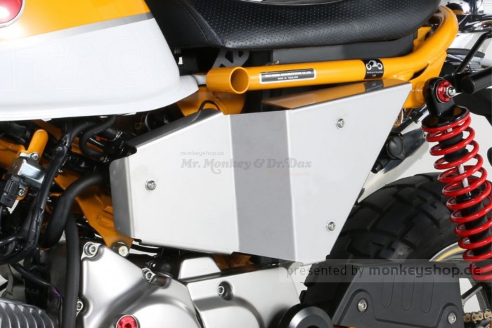 Kitaco Seitendeckel links Edelstahl f. Monkey 125 JB02