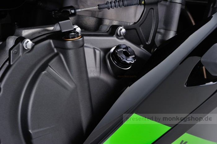 Daytona Öl Einfüll Deckel M20 x P2.5 Aluminium CNC schwarz eloxiert