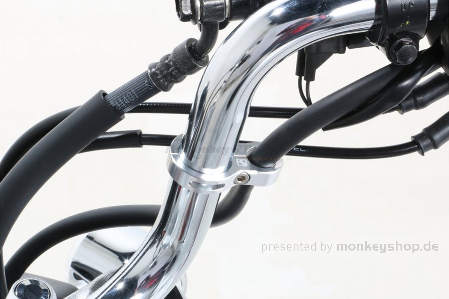 TIGERSGATE 2,5 cm Chrom Billet Lenker Rahmen Mount Kupplung Kabel  Bremsleitung Klemme für Harley, Honda, Yamaha : : Auto & Motorrad
