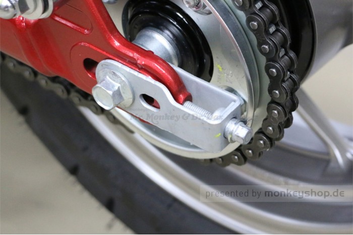 Kitaco Aluminium CNC Kettenspanner rot f. Monkey 125