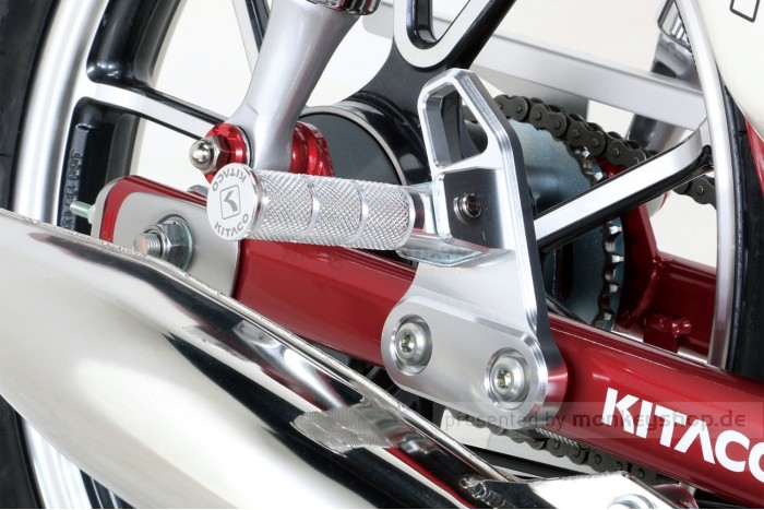 Kitaco Fußrastenanlage Sozius Beifahrer hinten Aluminium CNC f. Super Cub 125