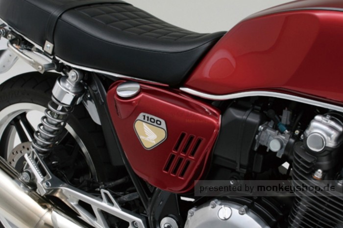 BEISPIELABBILDUNG. Geliefert werden schwarze Seitendeckel ohne Emblem.